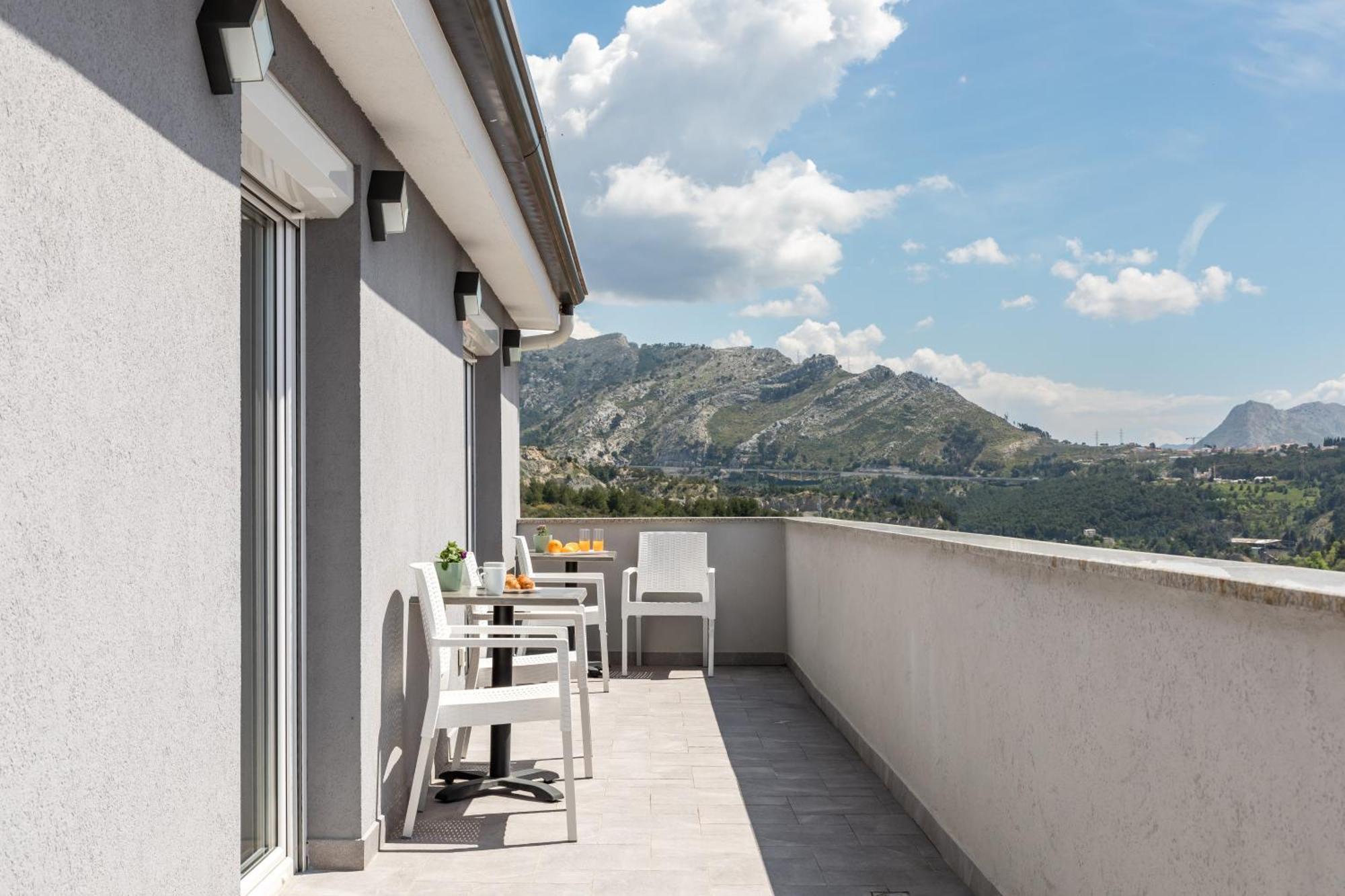 Apartments Villa Salona Sky Solin Quarto foto