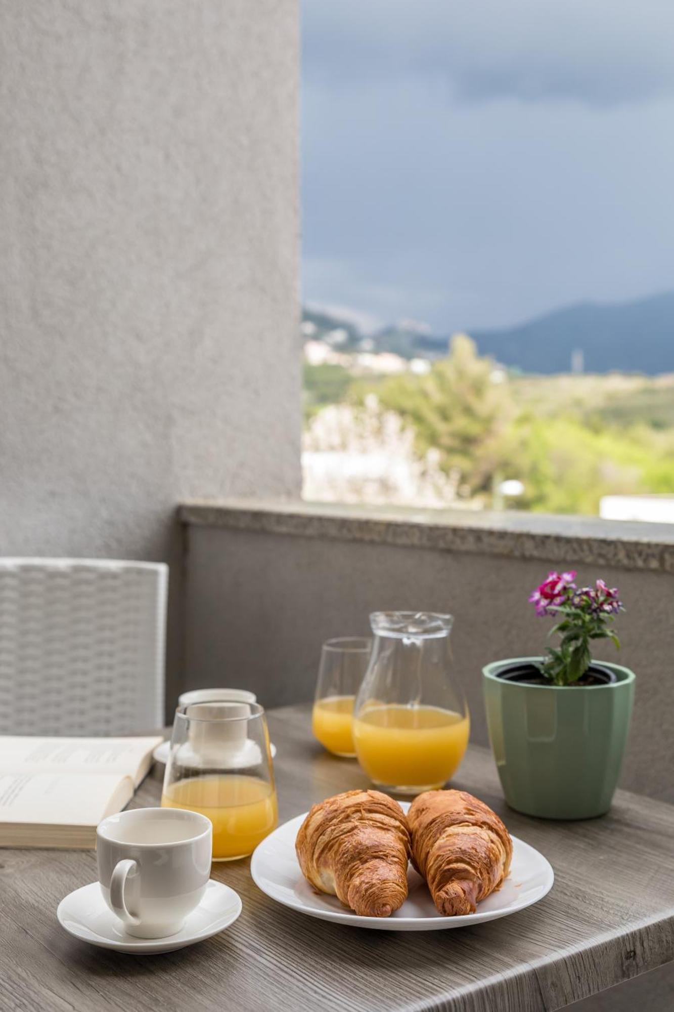 Apartments Villa Salona Sky Solin Quarto foto